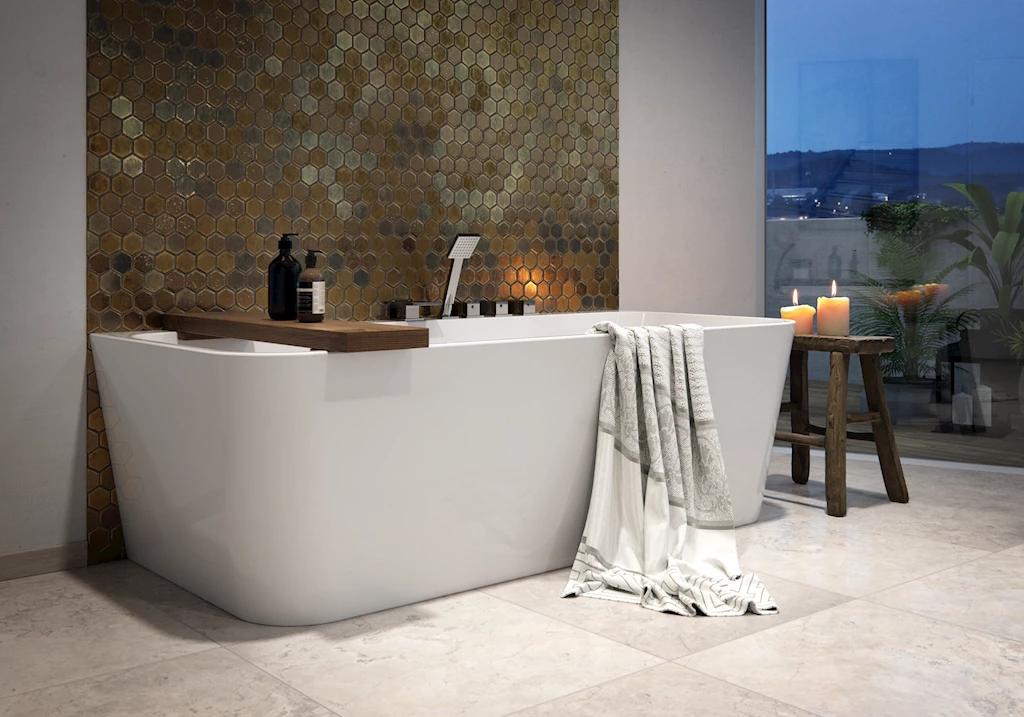 Dybe helstøpt badekar, rett vegg Dybe helstøpt badekar, rett vegg